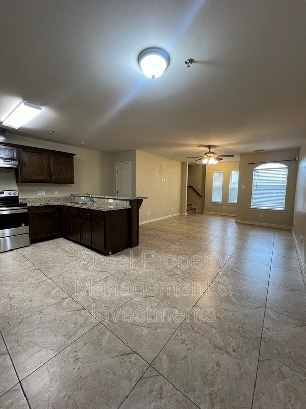 Photo - 2607 E Eisenhower Ave Unidad 3