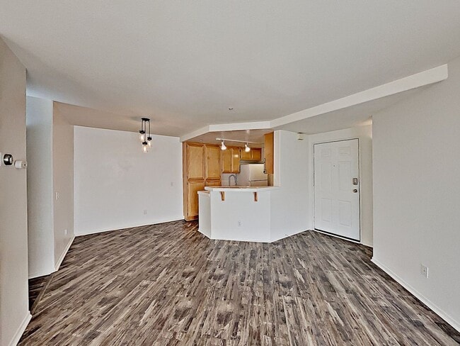 Photo - Spacious 2-Bedroom, 2-Bathroom Condo for Rent – Scripps Highlands Unit 21