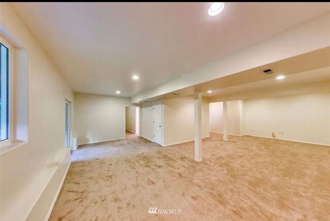 Photo - 8661 Sungate Pl NE