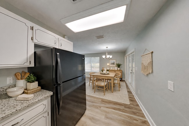 Photo - 2917 Cesery Blvd