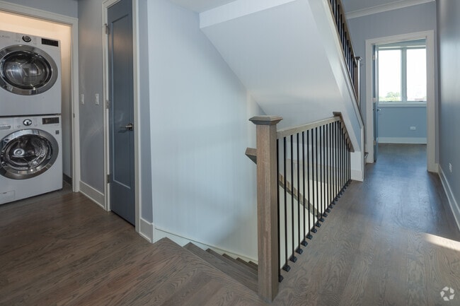 3BR-25BA-1600-SF