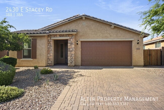 Photo - 2430 E Stacey Rd