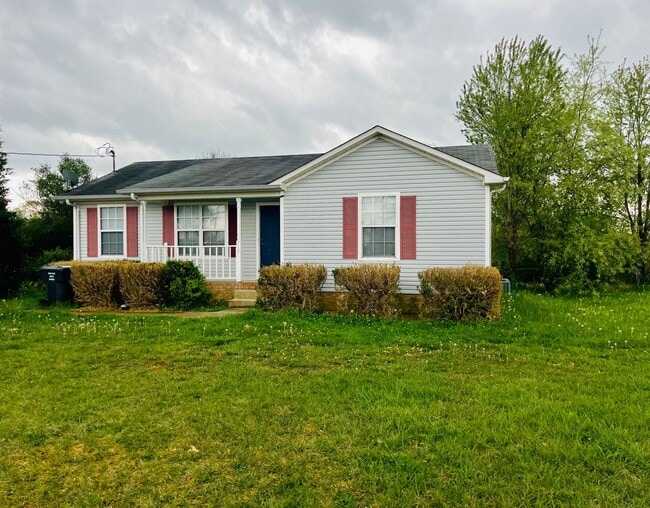 Adorable Oak Grove Home - Adorable Oak Grove Home