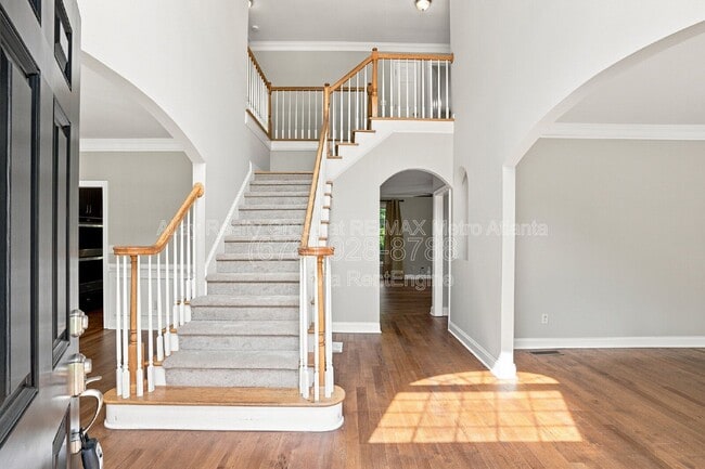 Photo - 6725 Ridgefield Dr