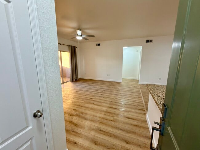 Building Photo - 16013 S Desert Foothills Pkwy Unit #1161