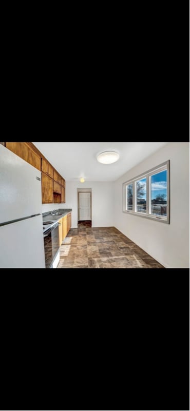 Photo - 406 E Adams St