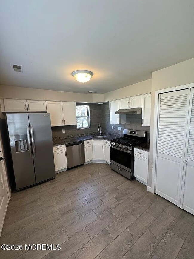 Photo - 134 Rumford Way