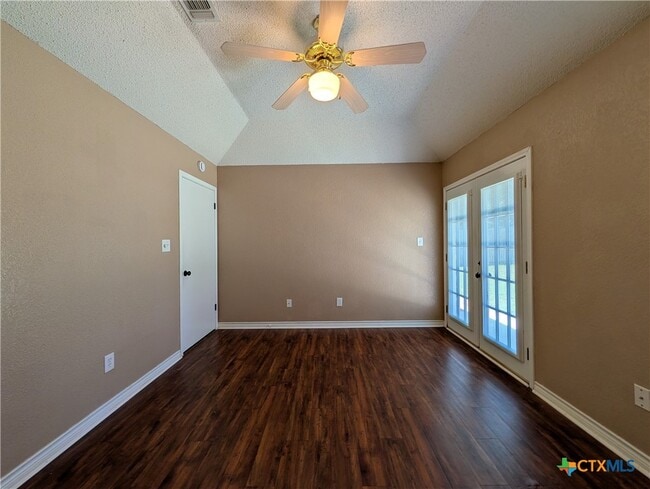 1644 W County Line Rd