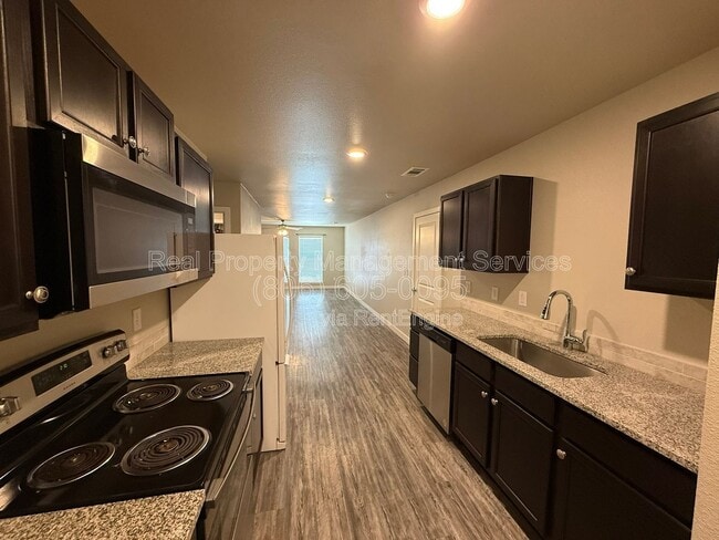 Photo - 7530 33rd Pl