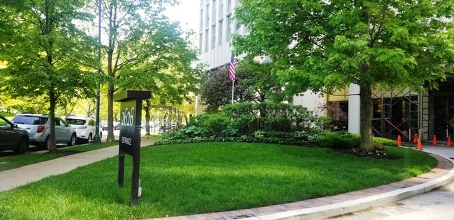 Photo - 2626 N Lakeview Ave Condo Unit 1410
