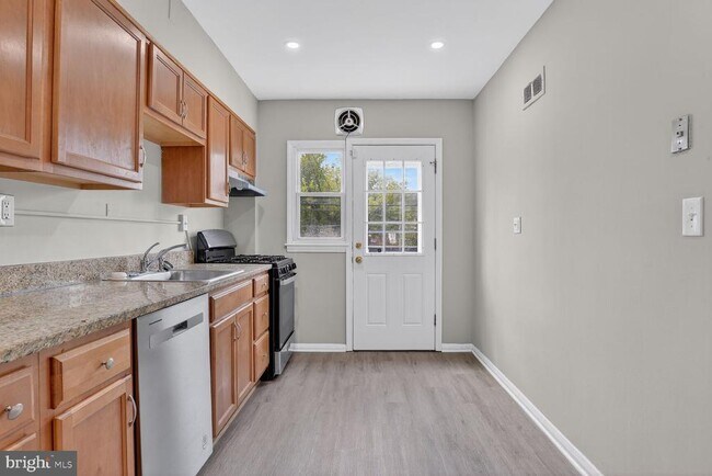 Photo - 1207 Cedarcroft Rd Townhome