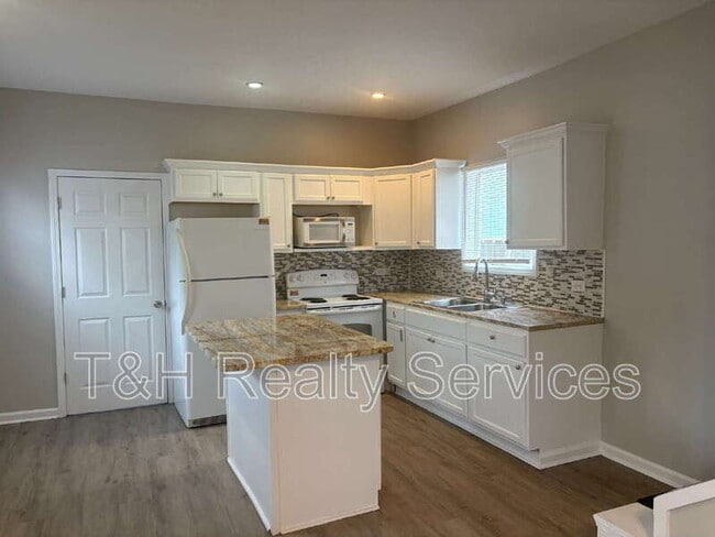 Photo - 731 N Arnolda Ave