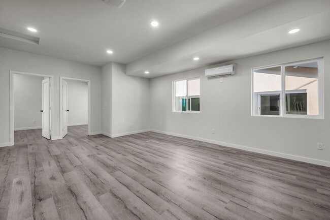 Photo - 5842-5840 Denver Ave Unit 5842 1/2 Denver Ave