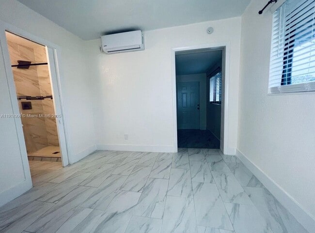 Photo - 5600 SW 38th St