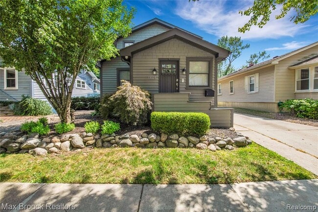 Photo - 1444 Bennaville Ave