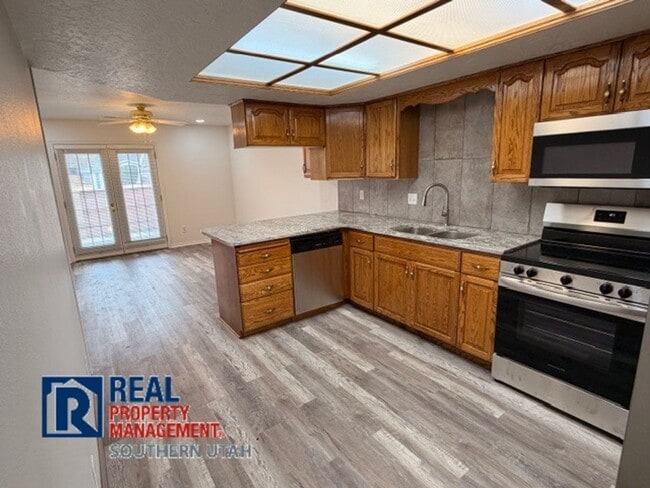 Photo - River Road Townhome