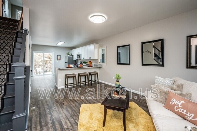 Photo - 554 Frayne St