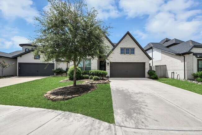 28911 Laurel Grove Ln