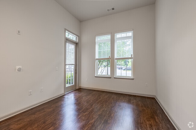 1BR, 1BA-622SF-Living Room - 322 Baldwin