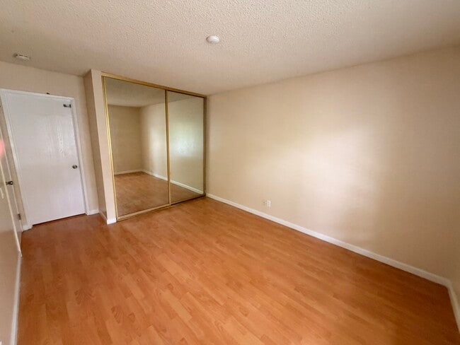 Photo - 5044 Bridgepointe Pl