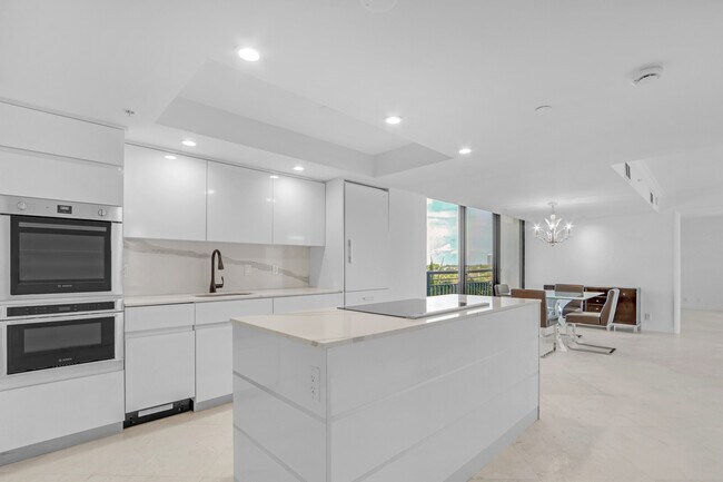 3000 N Ocean Dr