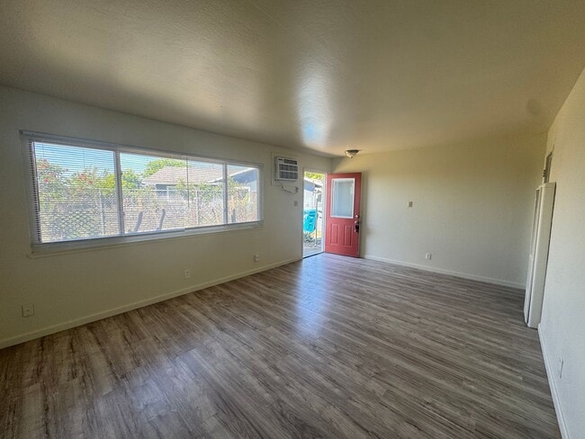 4360 Twain Dr Unidad B