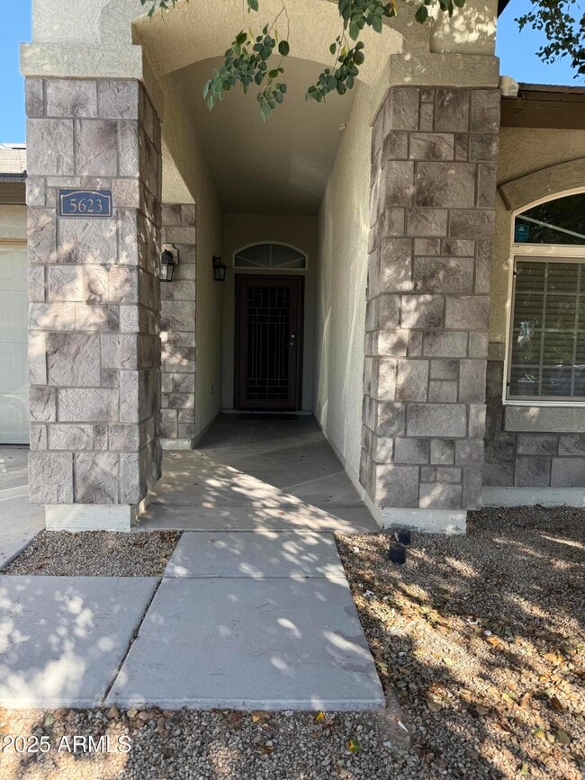 Photo - 5623 S 27th Dr