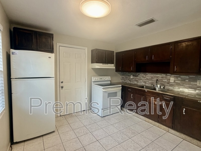 Photo - 1356 Boylan Ave