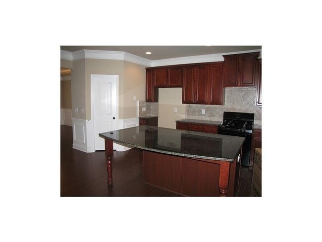 Photo - 3095 Carrick Rd