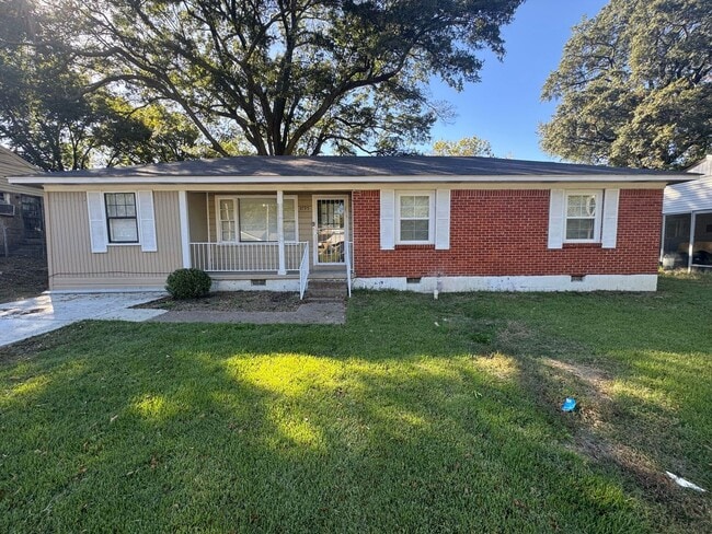 Building Photo - 3795 Windcrest Rd