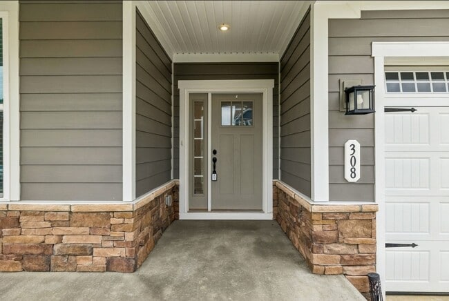 Photo - 308 Grassy Glen Dr