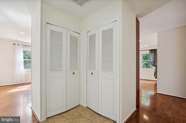 Building Photo - 4607 Marshall Hall Ln