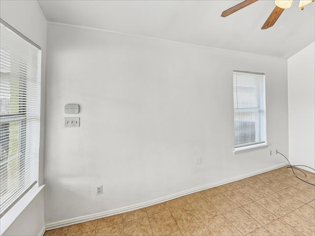 Building Photo - 3108 Lincoln Ave