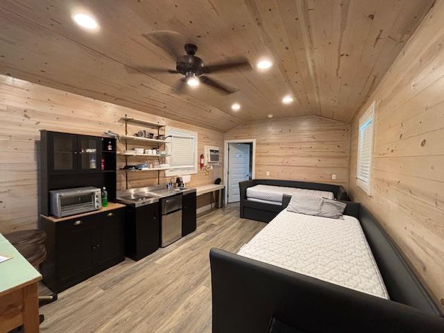 Photo - 425 S Houston St