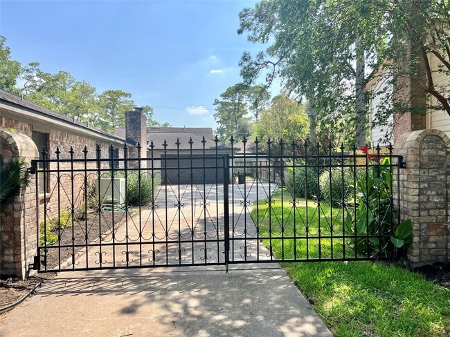 Photo - 10719 Creektree Dr