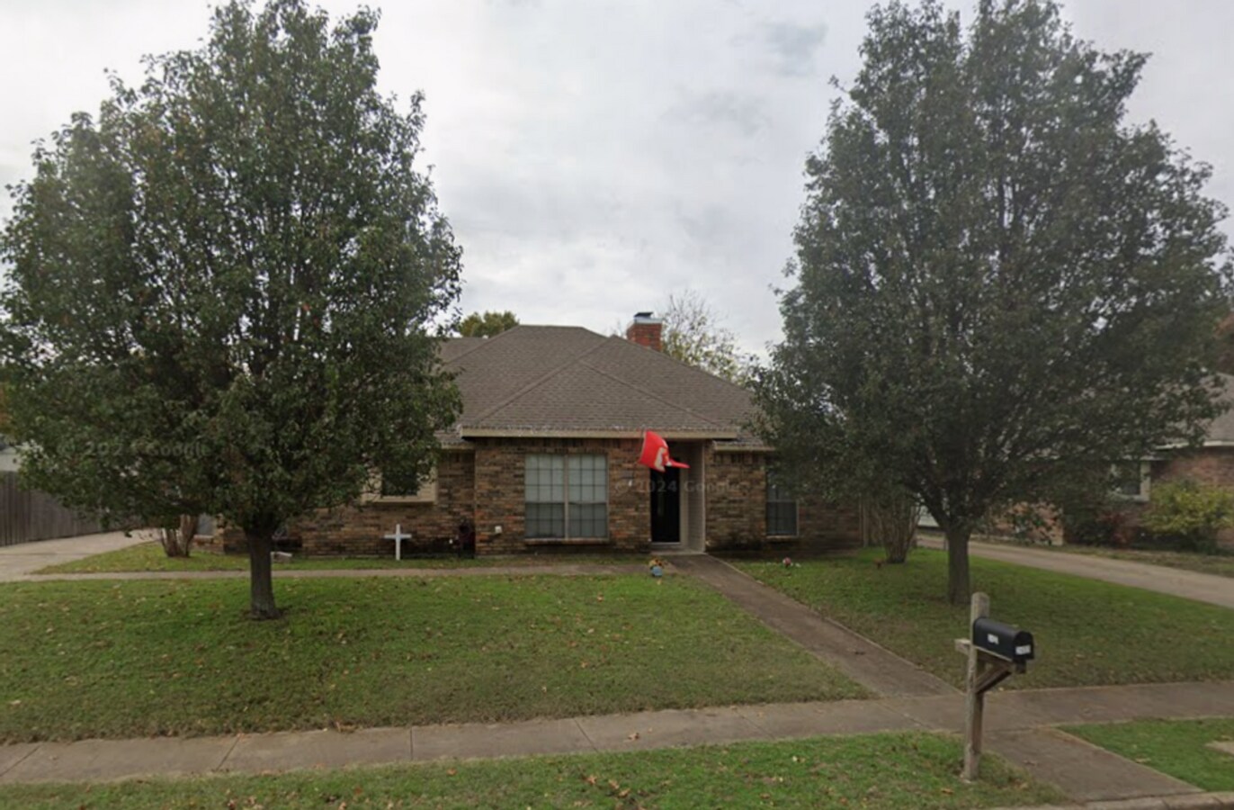 COZY and CHARMING 3 Bedroom, 2 Bathroom home located in Mckinney! - COZY and CHARMING 3 Bedroom, 2 Bathroom home located in Mckinney!