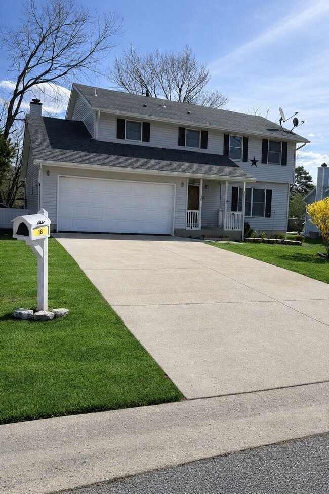 Photo - 15 Cedarbrook Ln