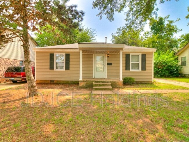 Building Photo - 536 E Northrup Dr
