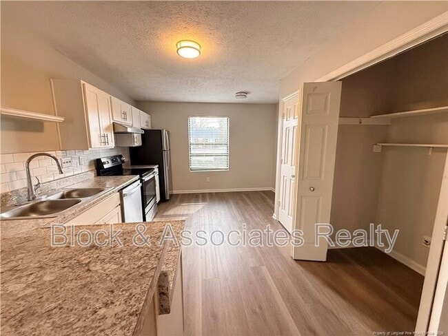 Photo - 4924 Cameron Rd