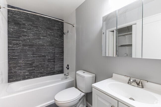 2BR, 1.5BA - Bathroom