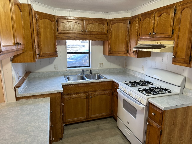 Photo - 1220 Graham St