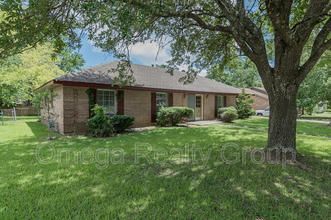 3537 Foxhall Dr