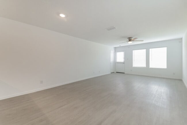 Photo - 1223 Canyon Wren Dr