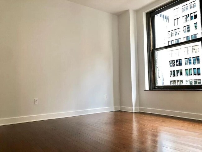 Building Photo - 1182 Broadway
