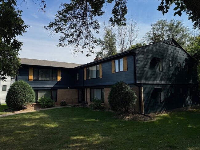190 Wayzata Blvd E Unit 5
