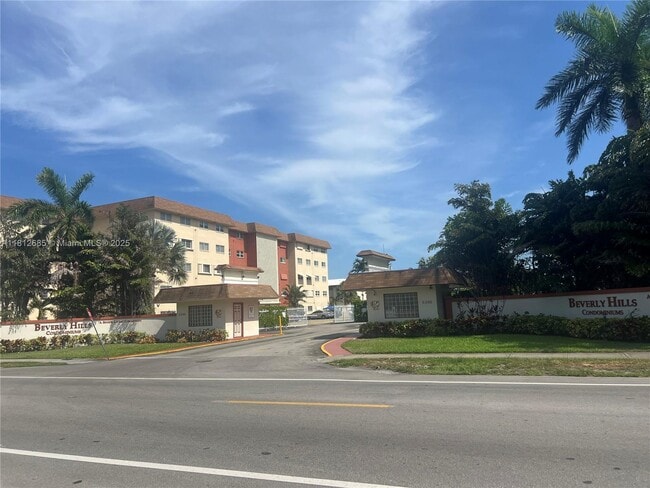 Photo - 5300 Washington St Condo Unit C211