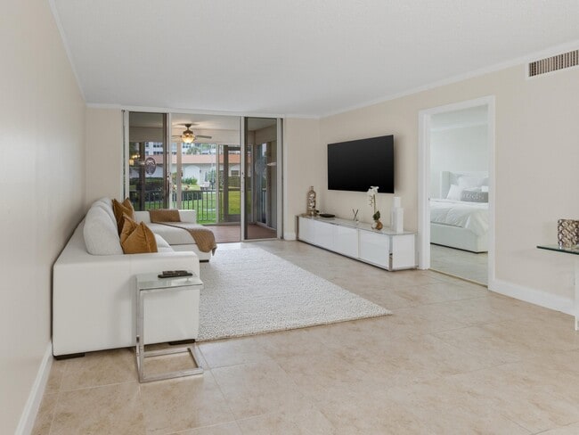 Photo - 911 Gardenia Dr Unit 150