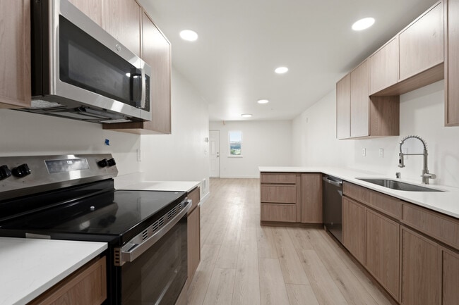 McKinnon Place Apartments