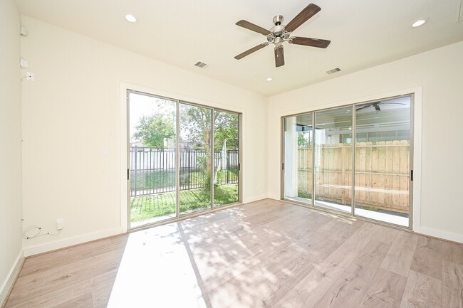 Photo - 1106 Fuschia Rd