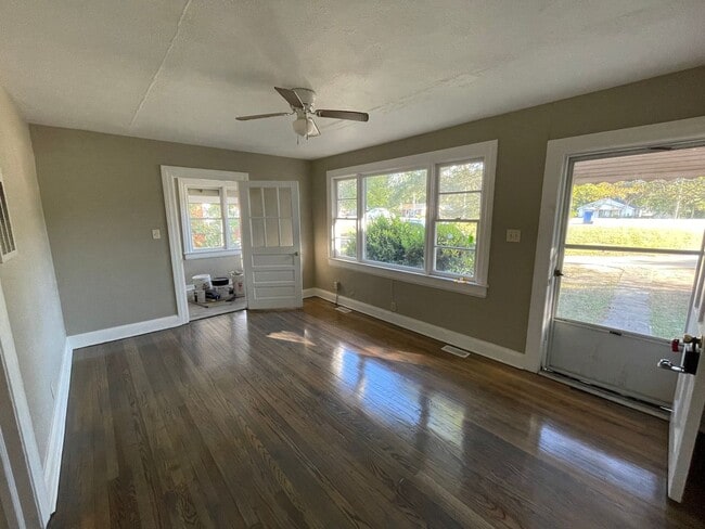 Photo - 6310 Ward Blvd